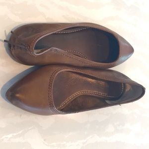 Frye flats size 8.5